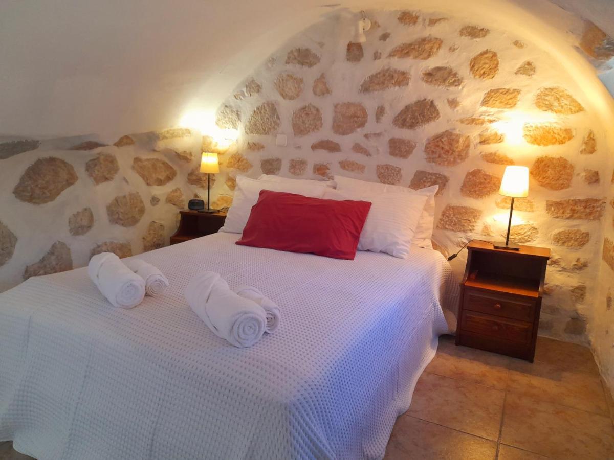 The Two Carob Trees, Traditional Stonehouse, Nikandri, Pirgos Diros Apartment Lefkias Luaran gambar