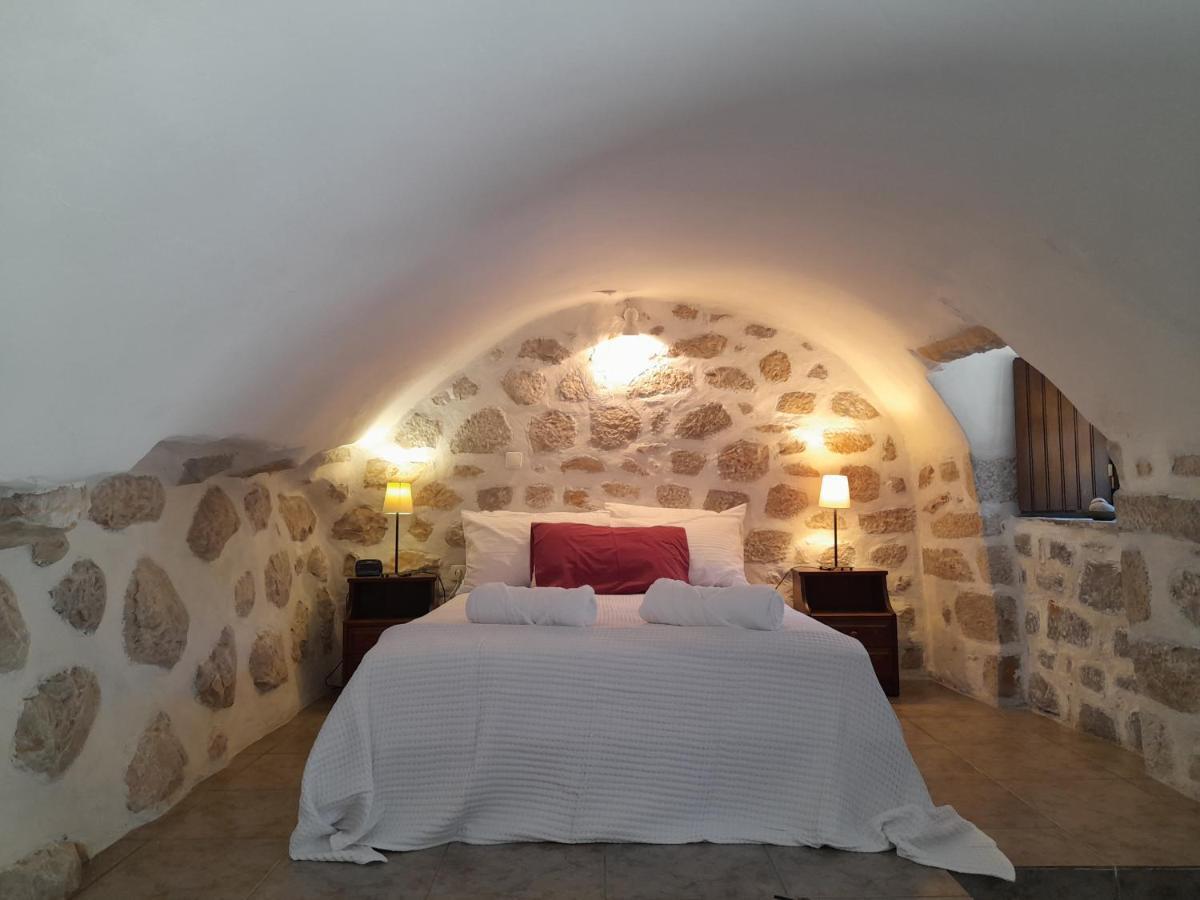 The Two Carob Trees, Traditional Stonehouse, Nikandri, Pirgos Diros Apartment Lefkias Luaran gambar