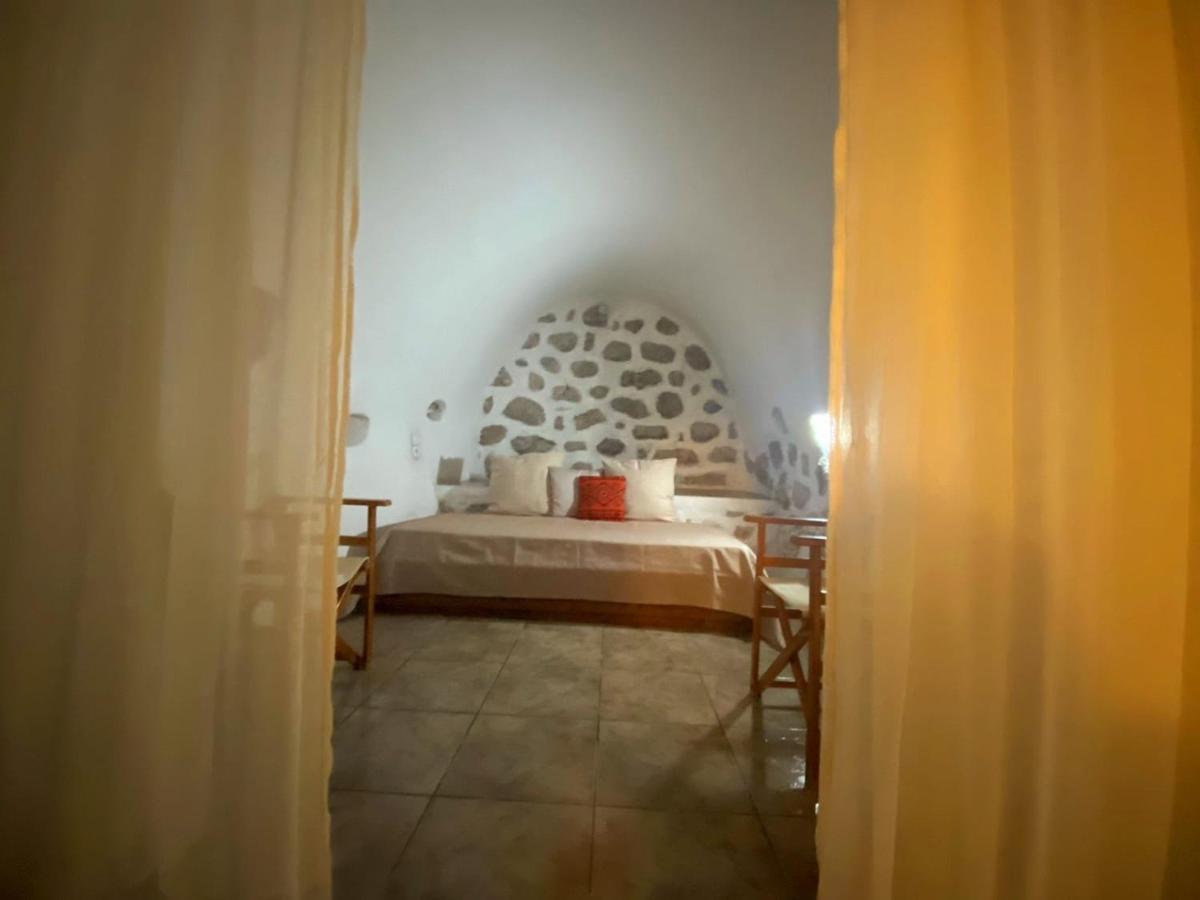 The Two Carob Trees, Traditional Stonehouse, Nikandri, Pirgos Diros Apartment Lefkias Luaran gambar