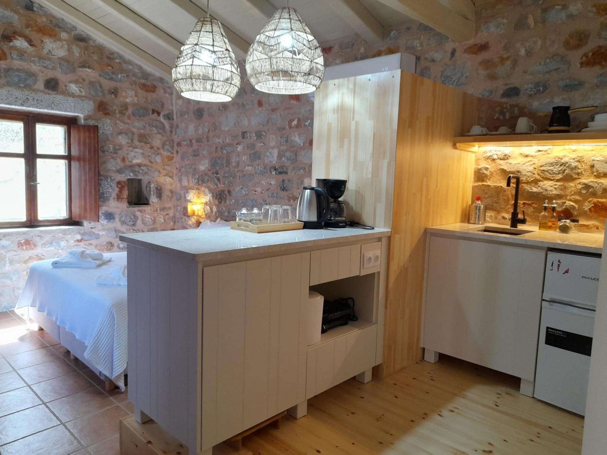 The Two Carob Trees, Traditional Stonehouse, Nikandri, Pirgos Diros Apartment Lefkias Luaran gambar
